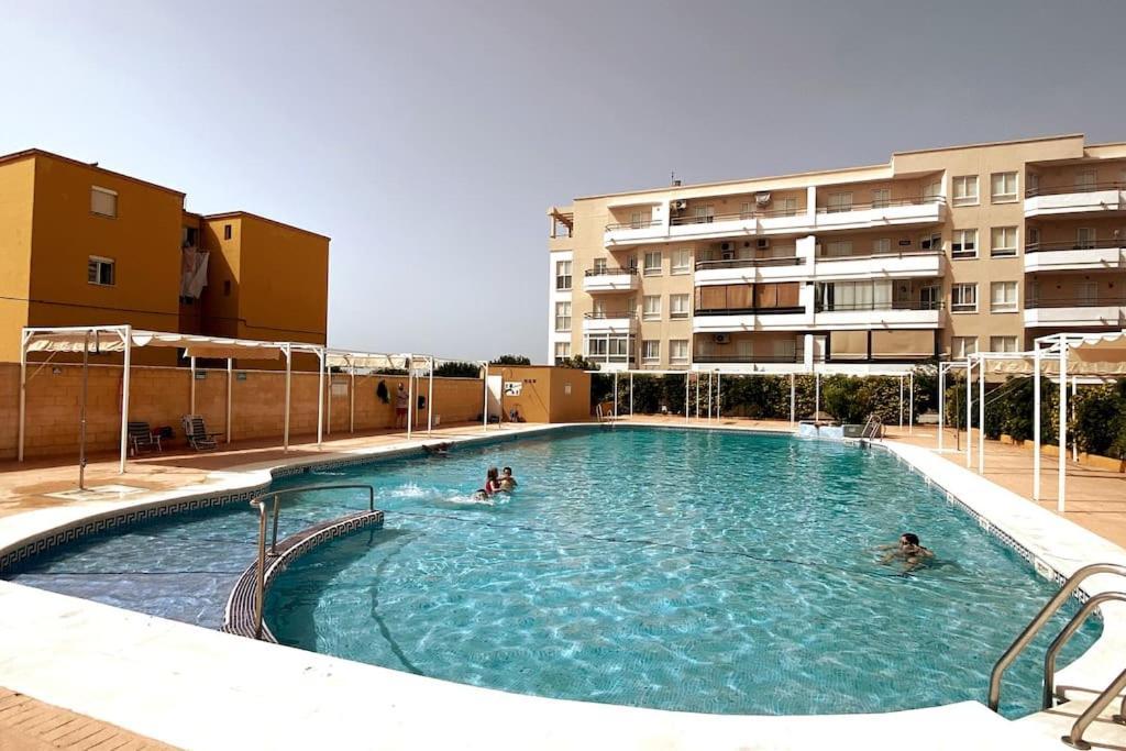 Apartamento A Unos Pasos De La Playa روتا المظهر الخارجي الصورة